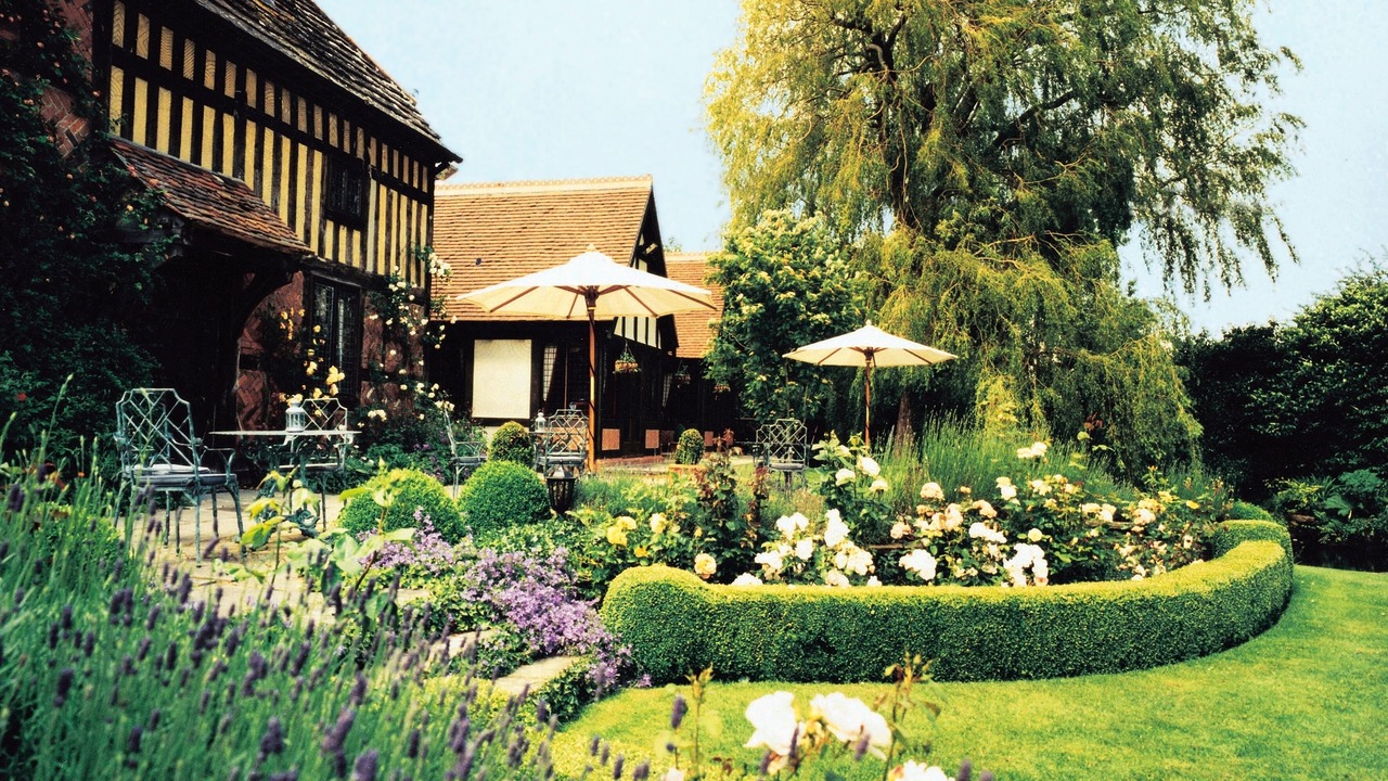 Photo of Outdoor in Horley