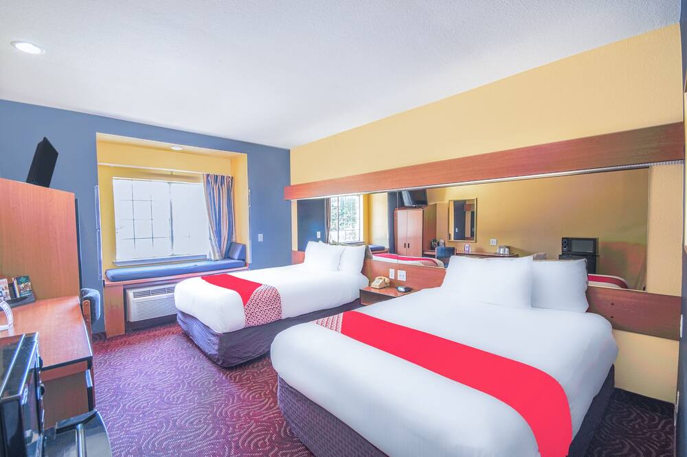 Photo of Bedroom in Mesquite
