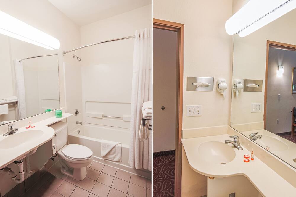 Photo of Bathroom in Mesquite