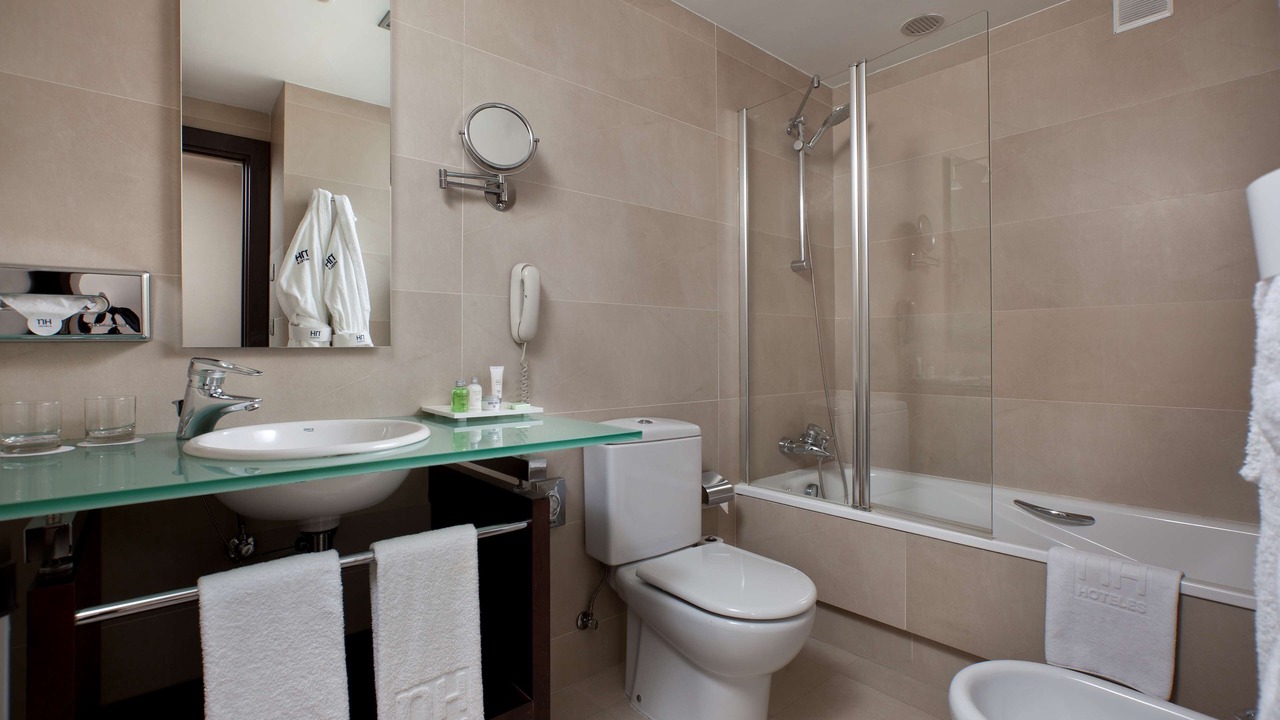 Photo of Bathroom in Lovaina