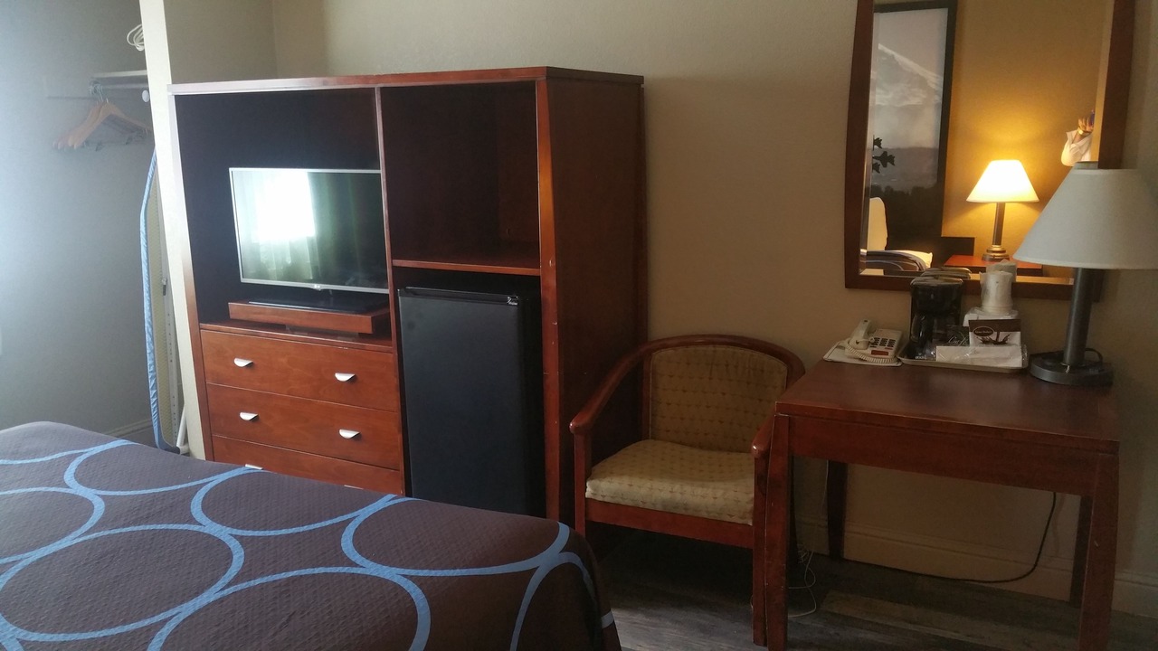 Photo of Bedroom in Foothill Farms