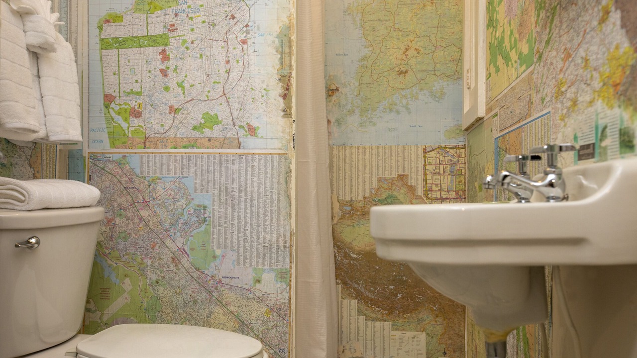 Photo of Bathroom in Chinatown