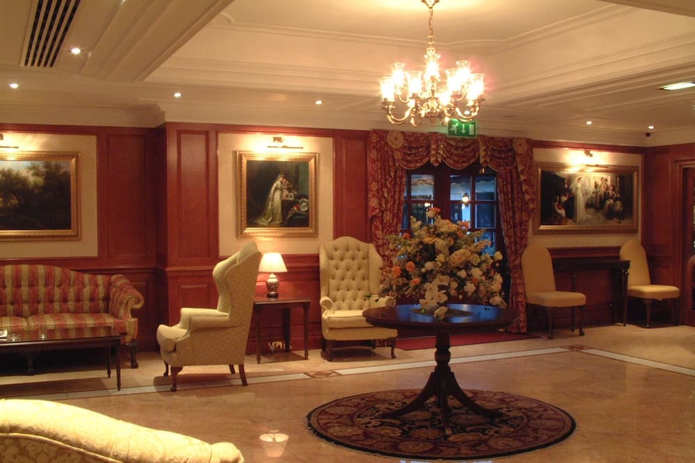 Photo of Others in Manor