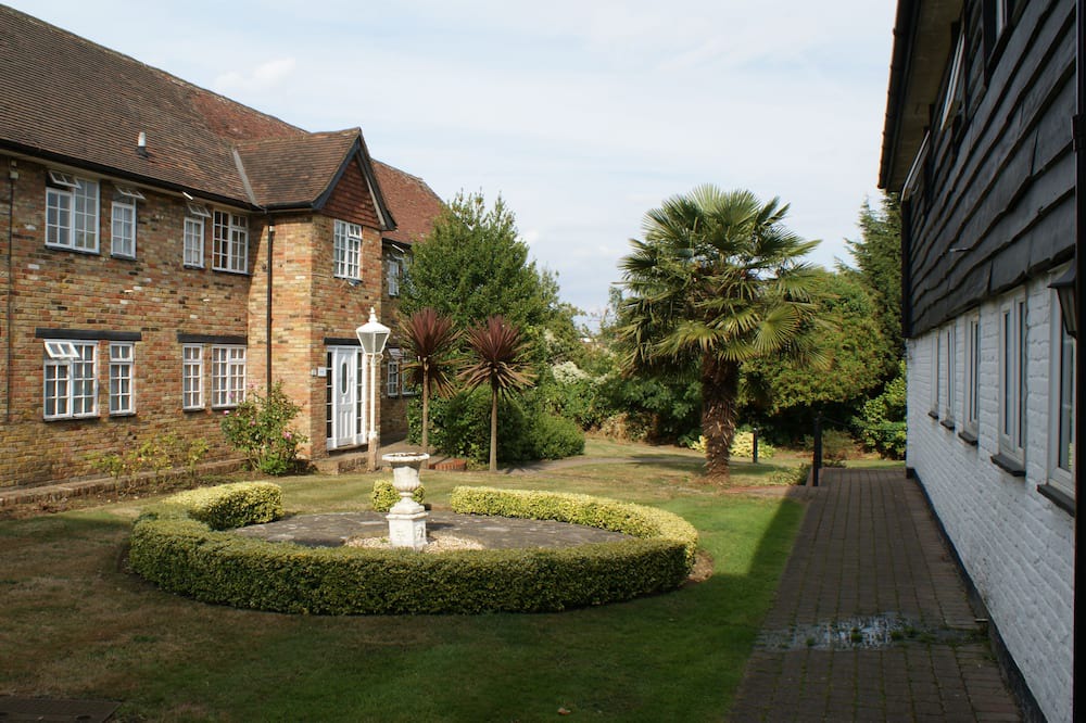 Photo of Others in Manor