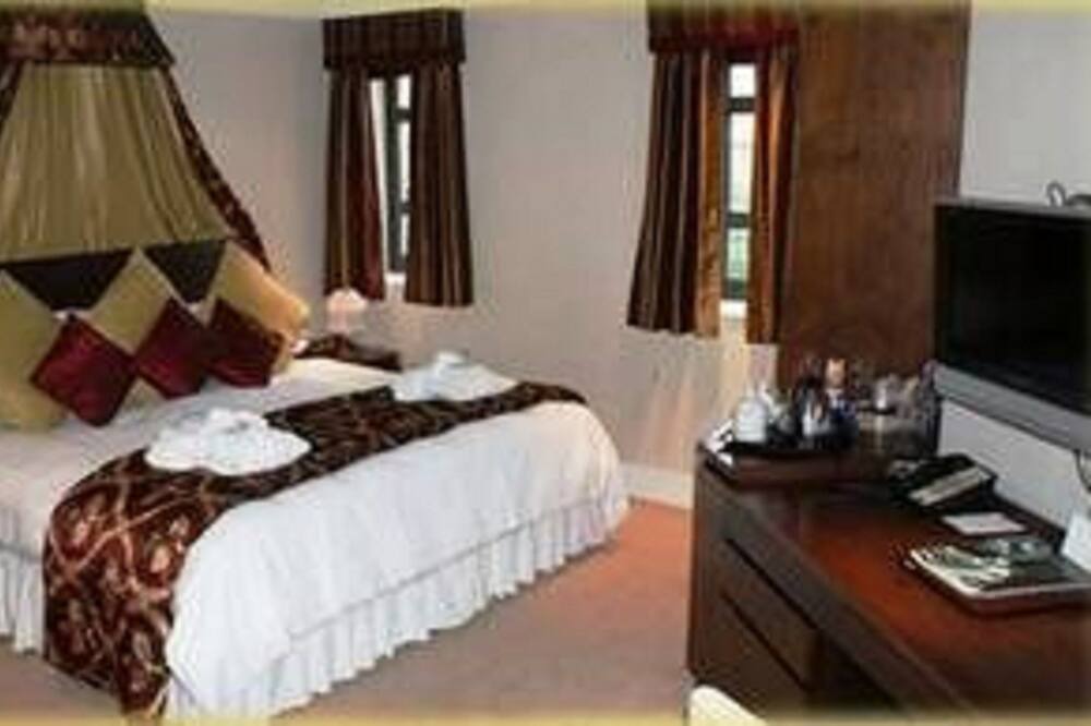 Photo of Bedroom in Manor