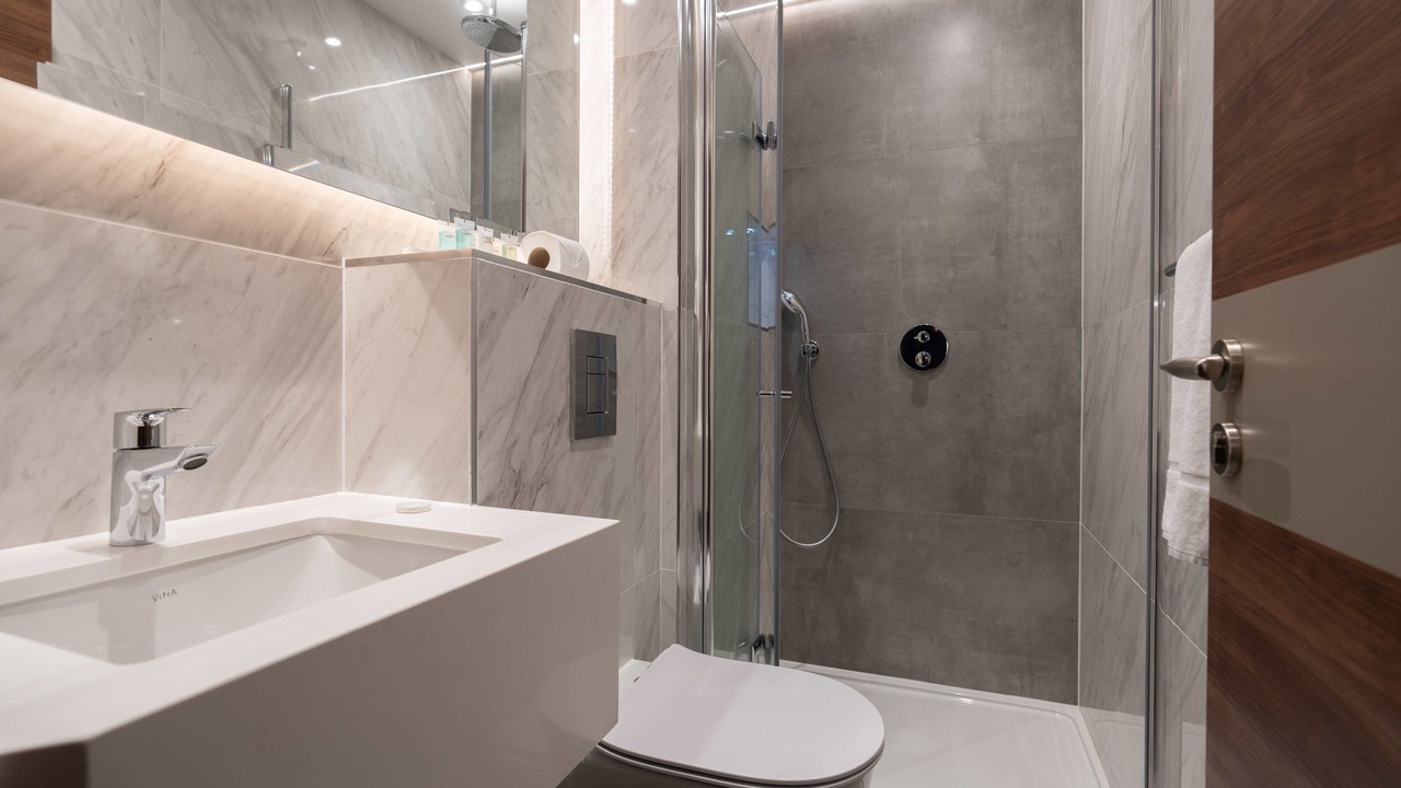 Photo of Bedroom in Earl's Court