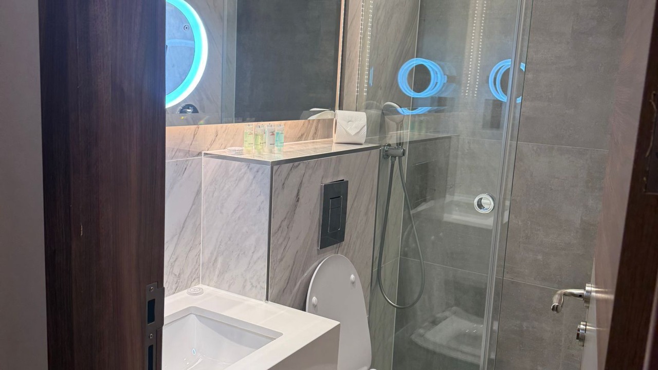 Photo of Bedroom in Earl's Court