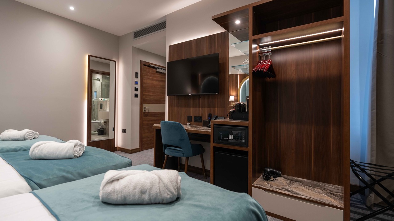 Photo of Bedroom in Earl's Court