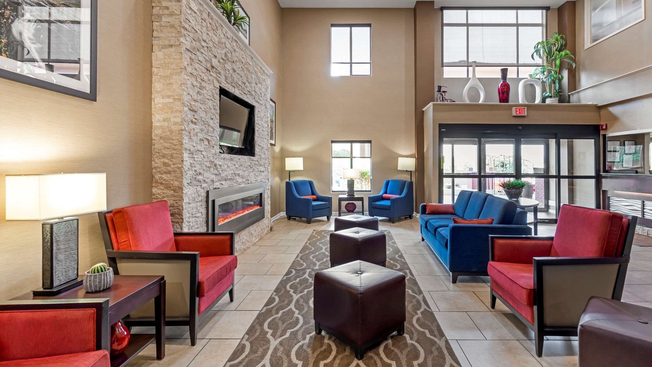 Photo of Livingroom in Canton