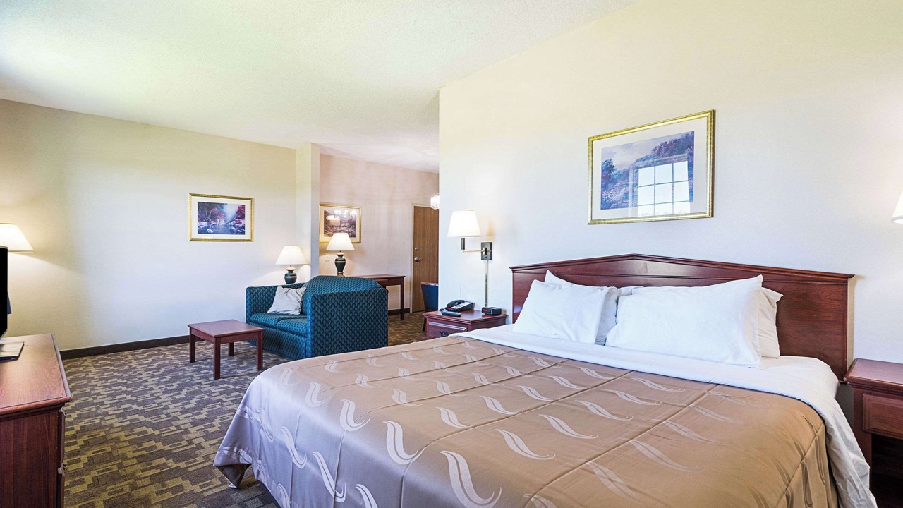 Photo of Others in Central Bridge