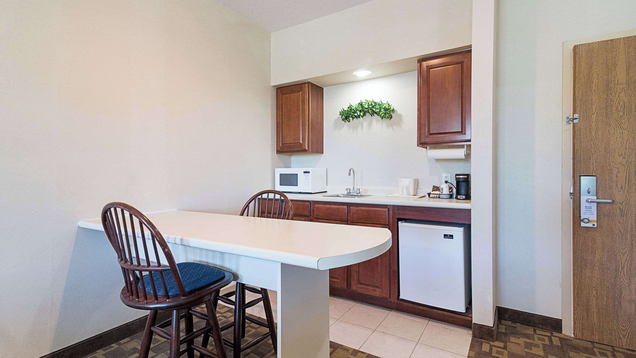 Photo of Others in Central Bridge