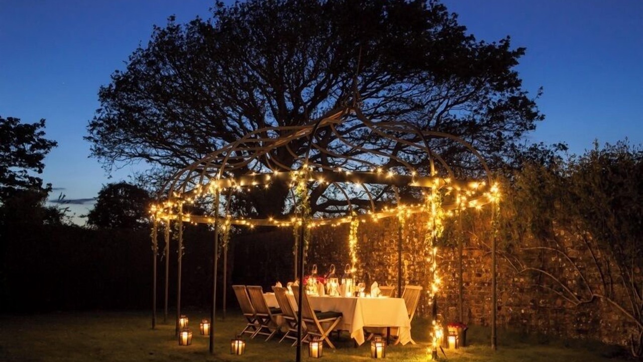 Photo of Outdoor in Ford