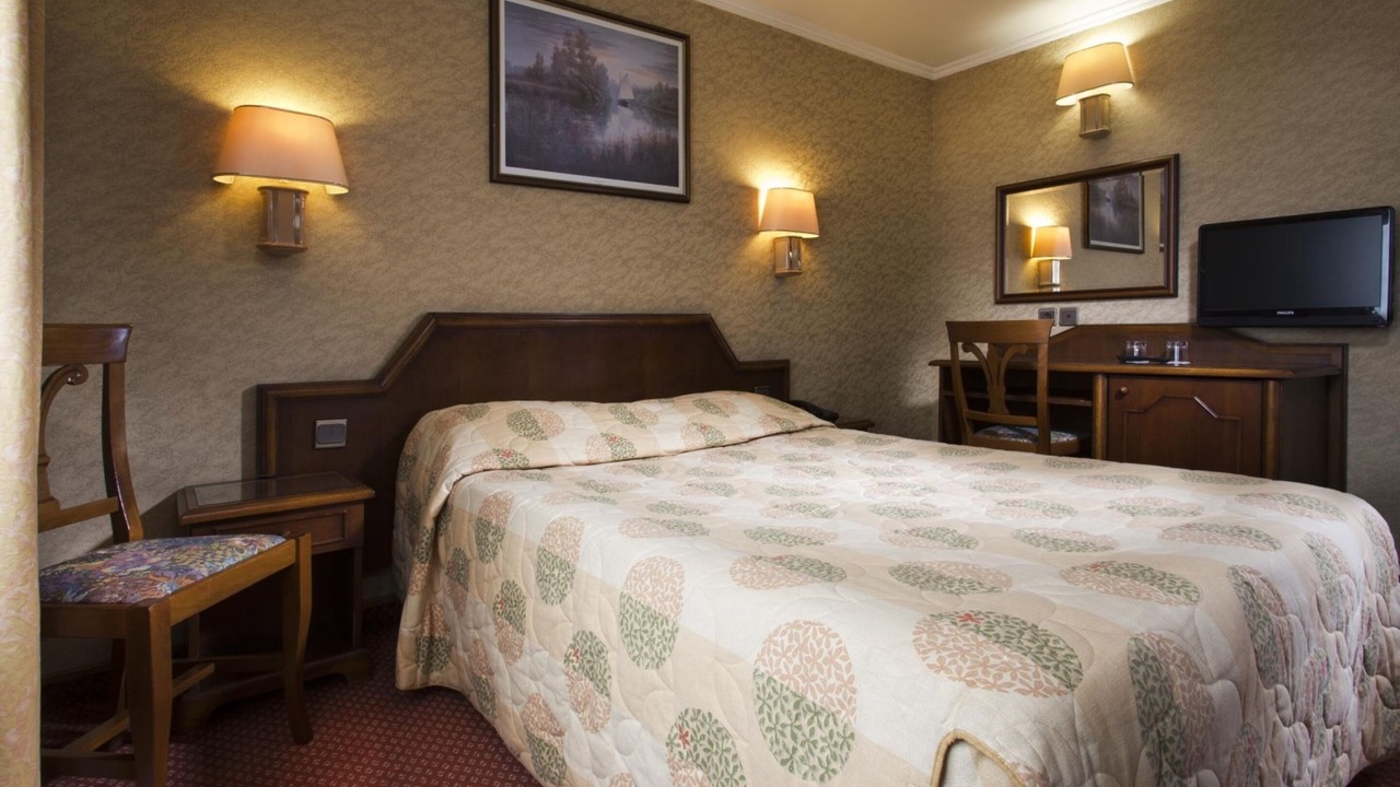 Photo of Bedroom in Arts-et-Metiers