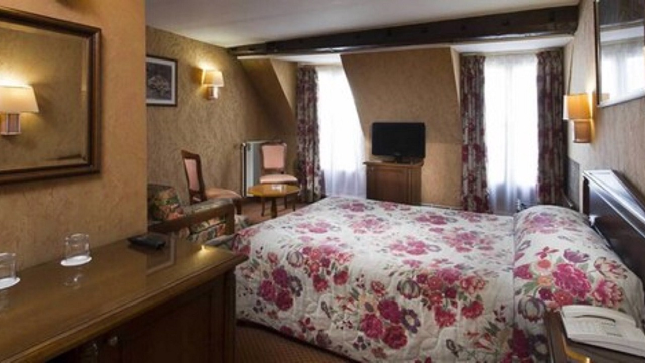 Photo of Bedroom in Arts-et-Metiers