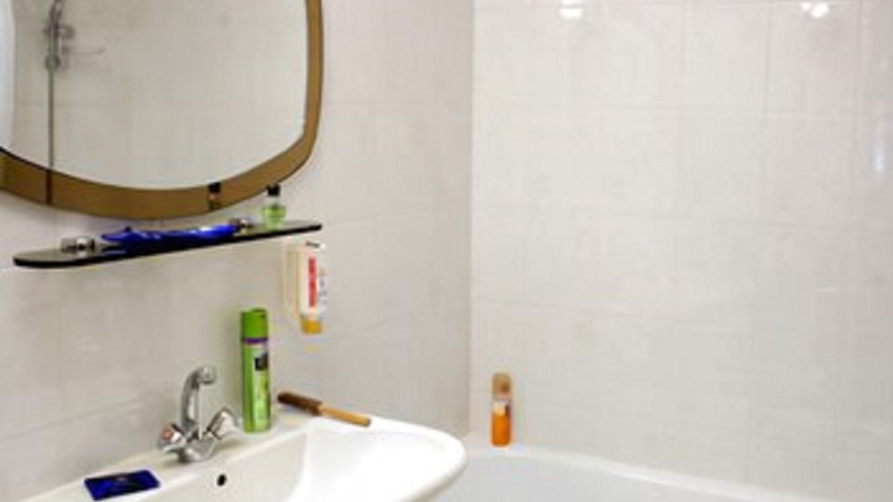 Photo of Bathroom in Arts-et-Metiers