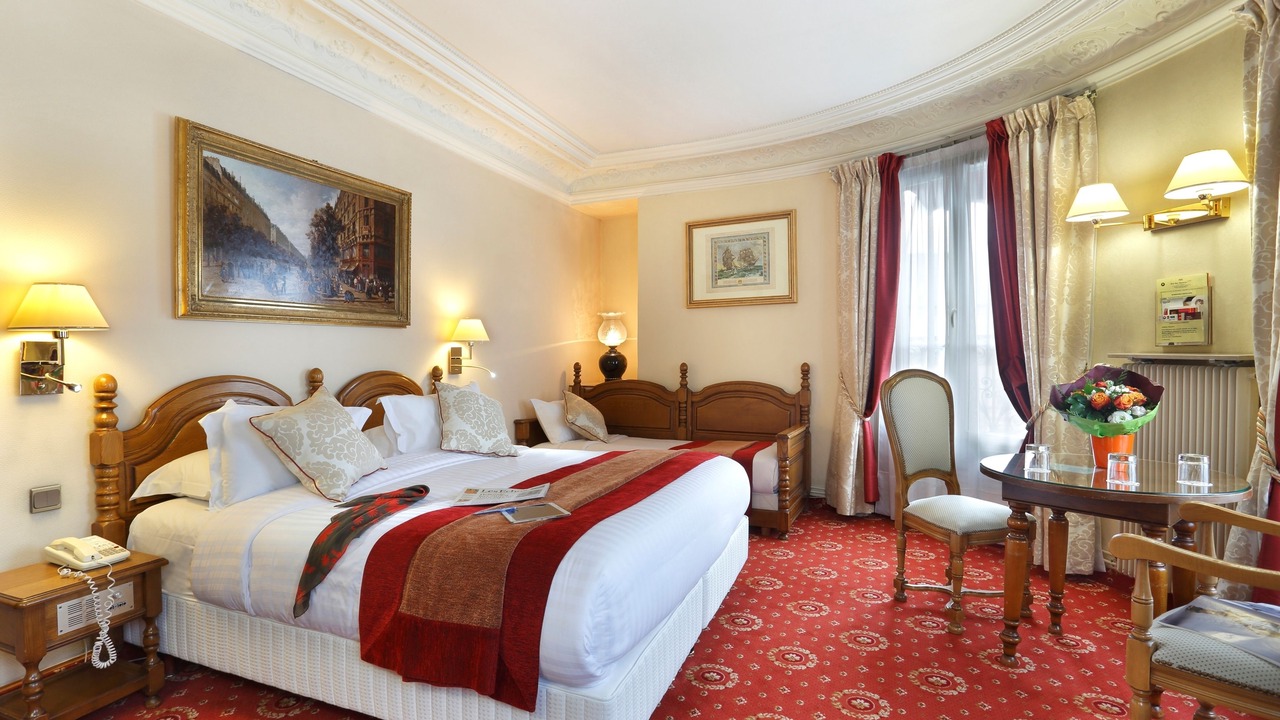 Photo of Bedroom in Arts-et-Metiers