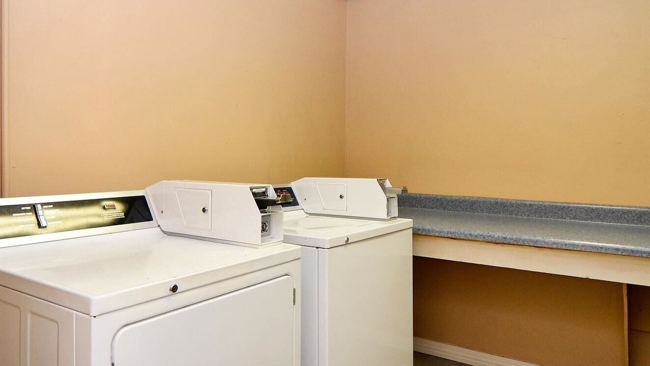 Photo of Bedroom in Luling