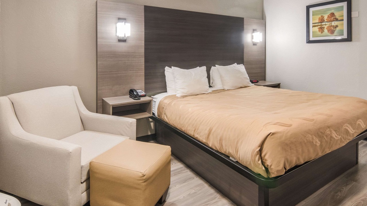 Photo of Bedroom in Fossil Creek
