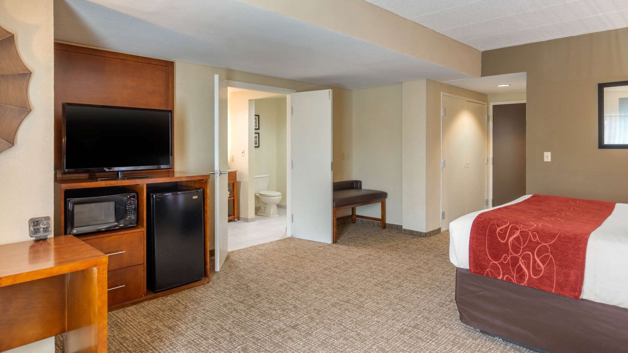 Photo of Bedroom in Colonial Heights