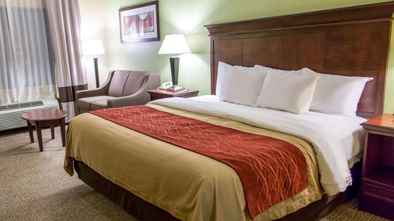 Photo of Bedroom in Shreveport