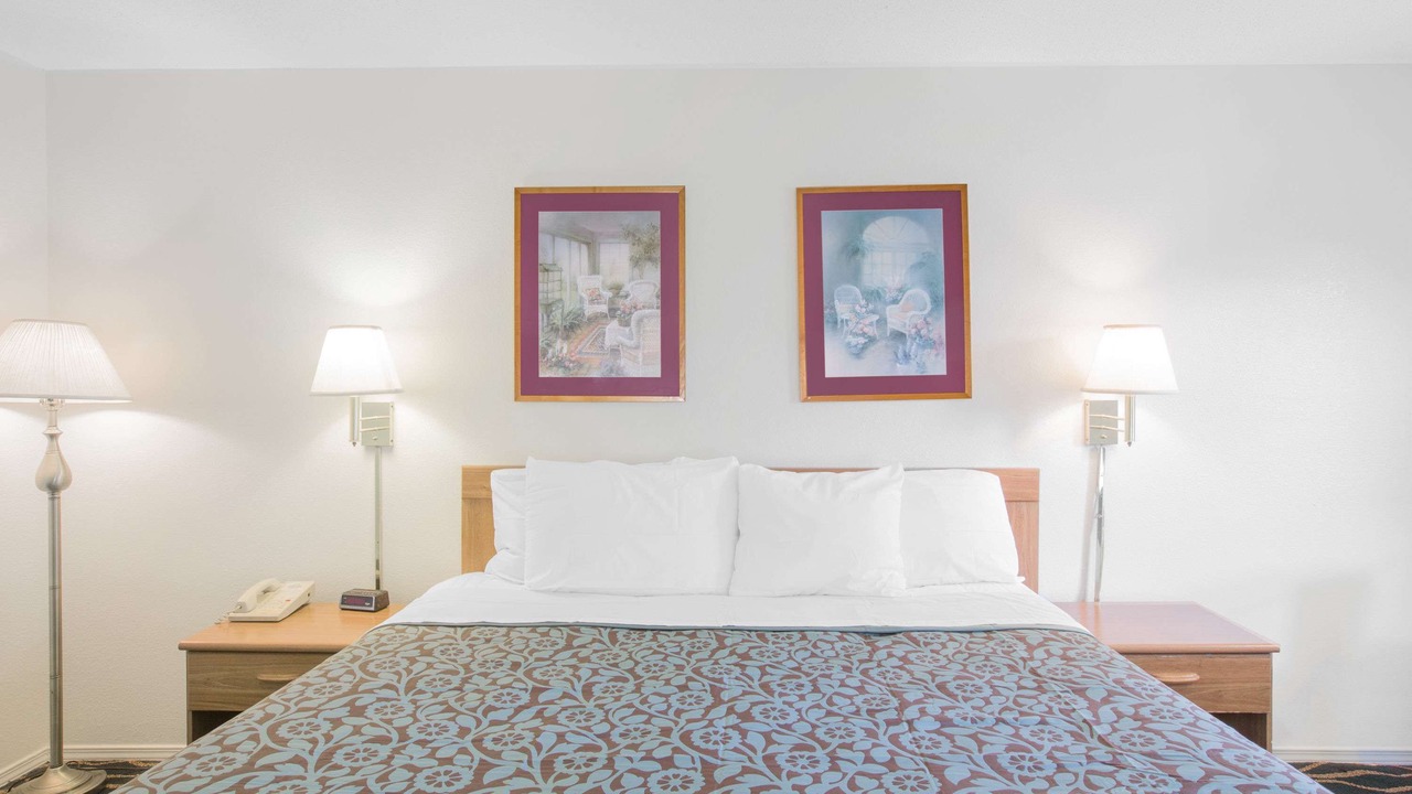 Photo of Bedroom in Hardy