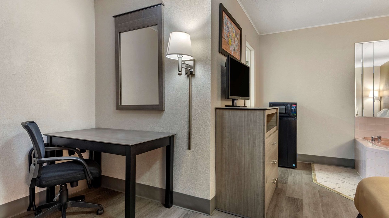 Photo of Bedroom in DeWitt