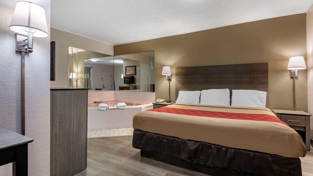 Photo of Bedroom in DeWitt