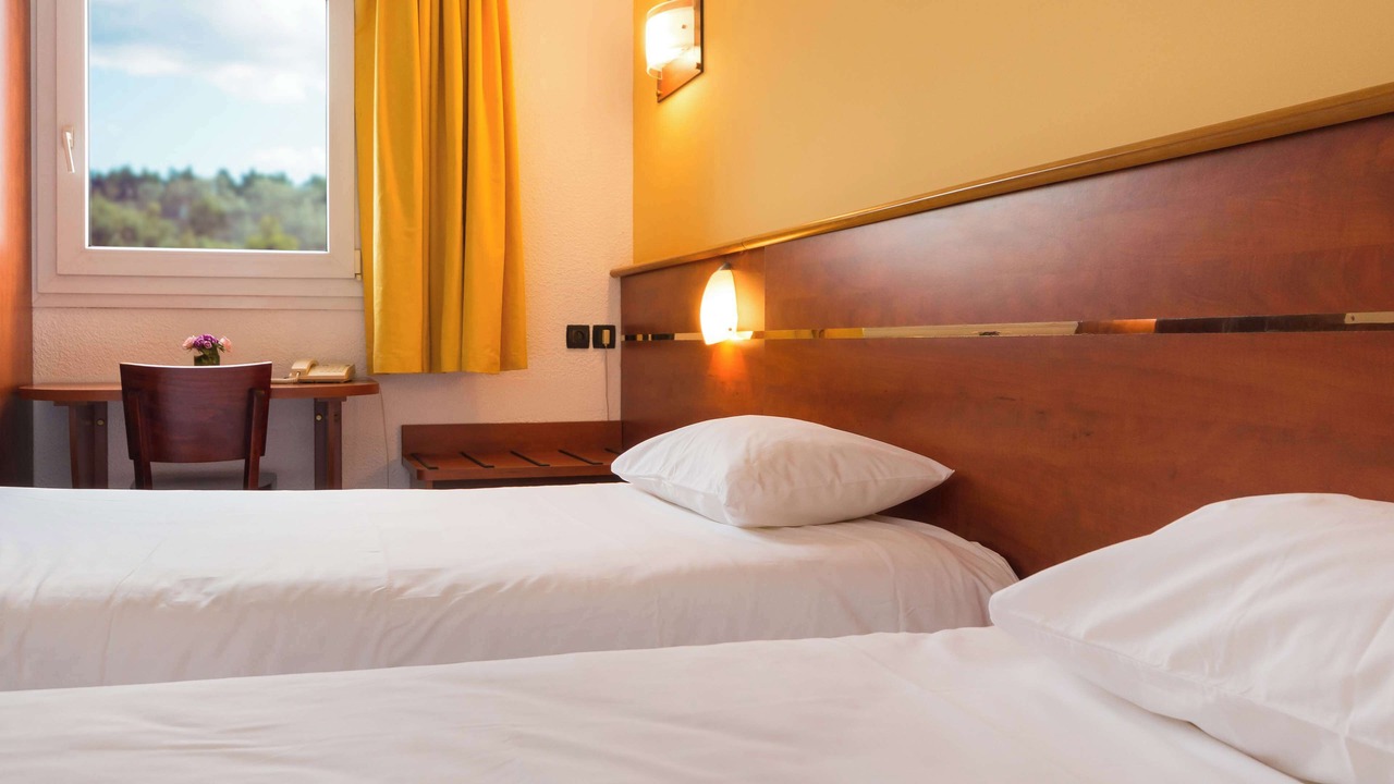 Photo of Bedroom in Cesson-Sevigne