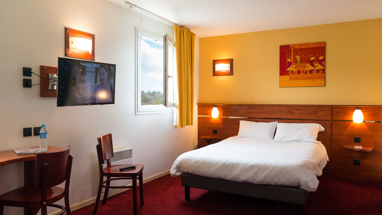 Photo of Bedroom in Cesson-Sevigne
