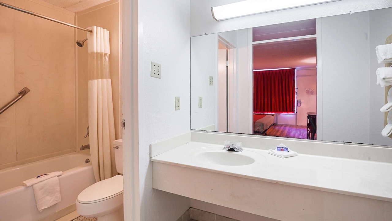 Photo of Bathroom in Tifton