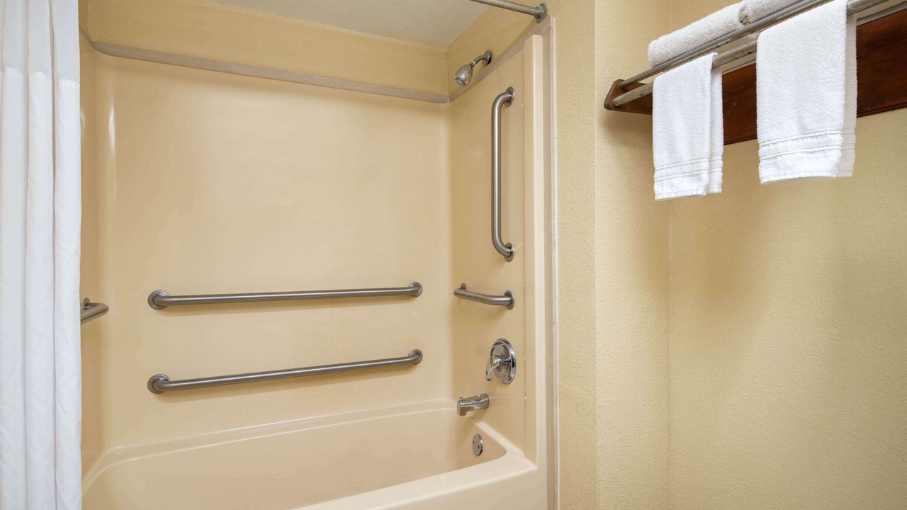 Photo of Others in Thomaston