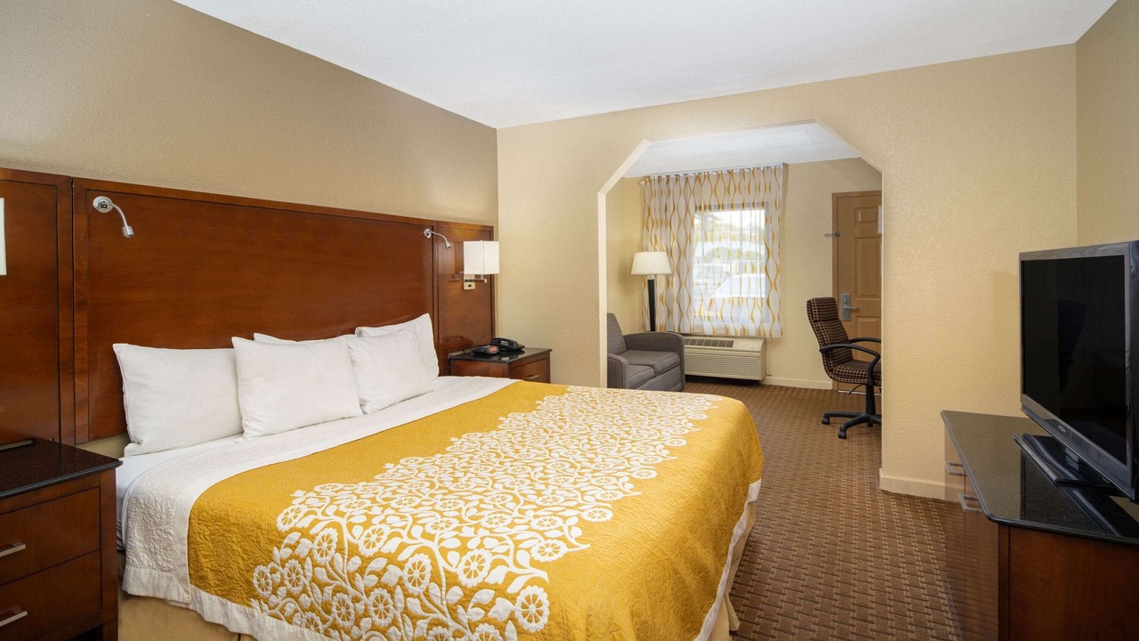 Photo of Bedroom in Thomaston