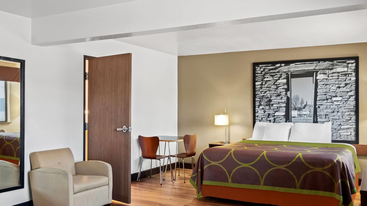 Photo of Bedroom in Santa Rosa