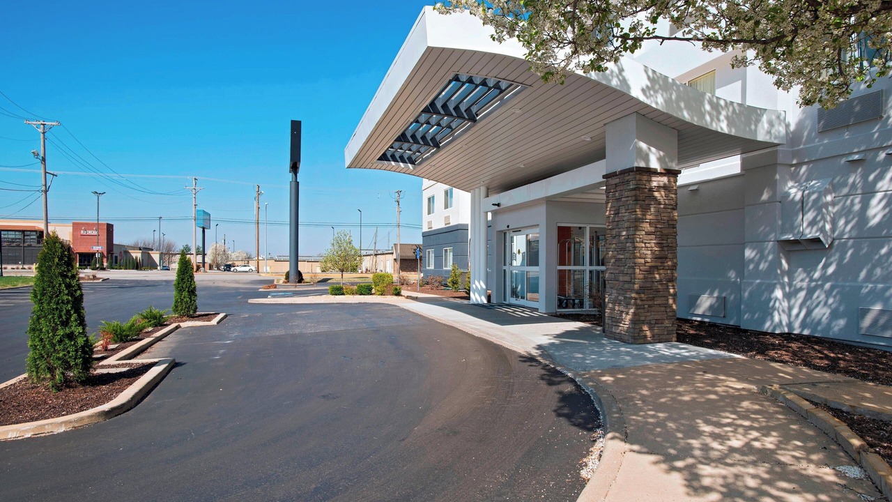 Photo of Others in Joplin