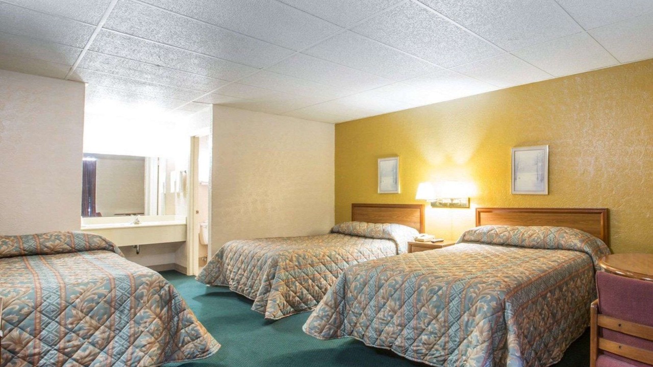 Photo of Others in Gadsden