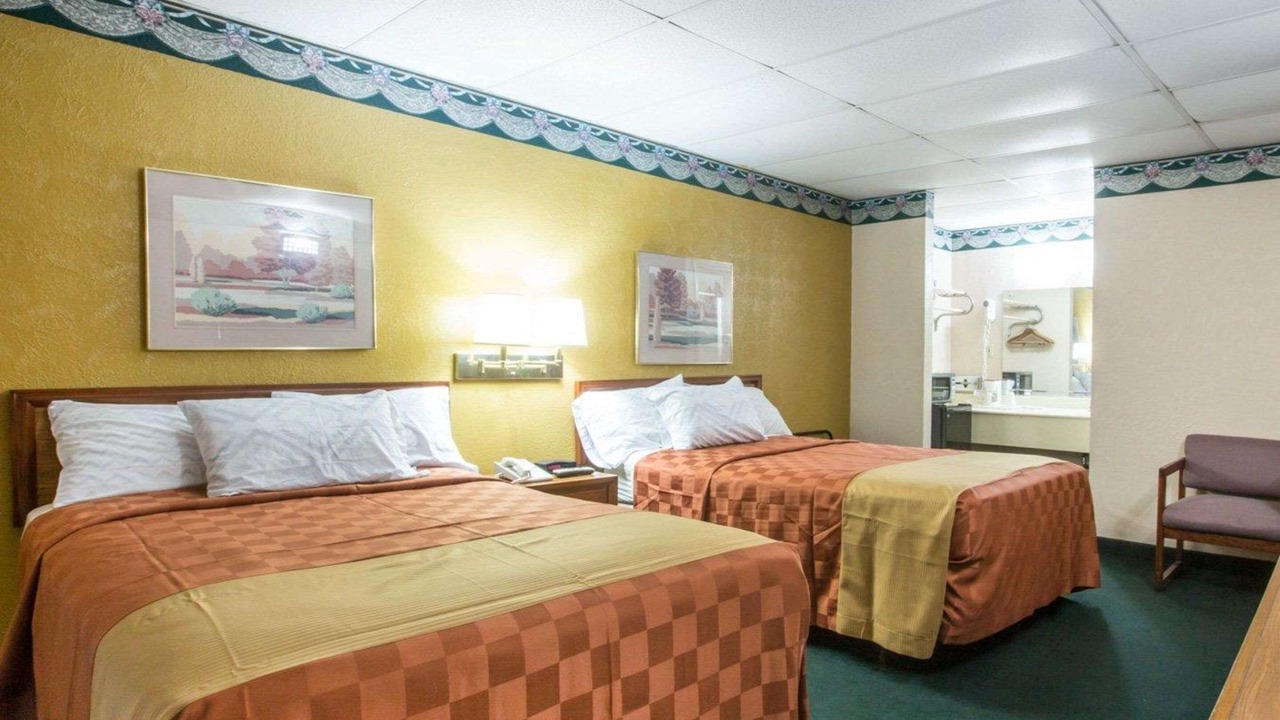 Photo of Others in Gadsden