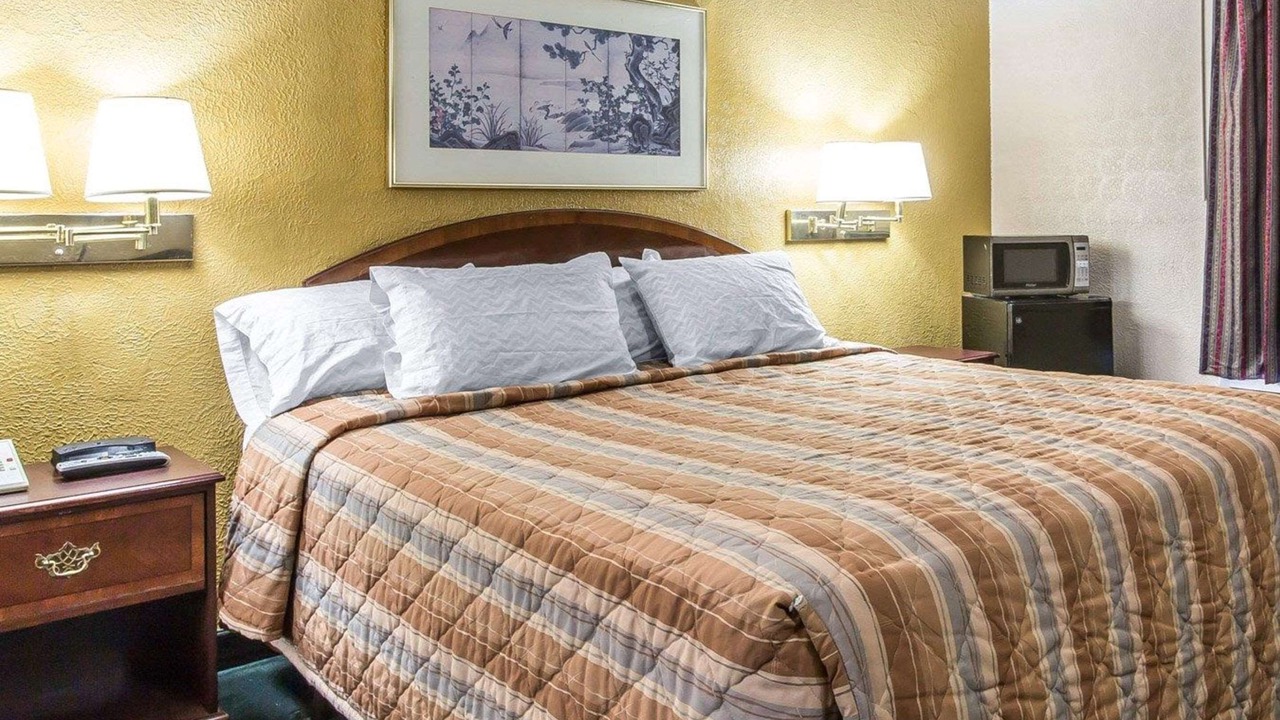 Photo of Others in Gadsden