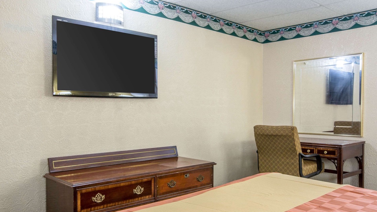 Photo of Others in Gadsden