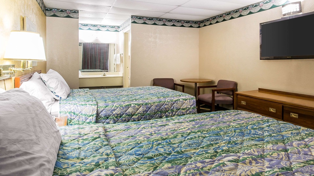 Photo of Others in Gadsden