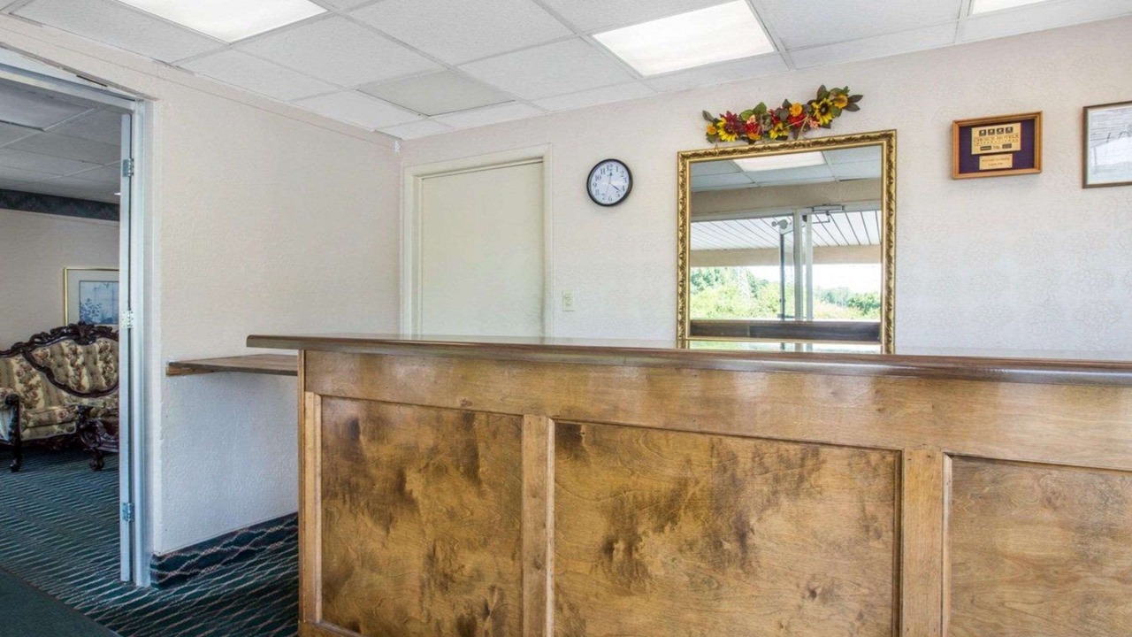 Photo of Others in Gadsden