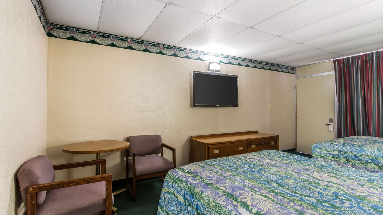 Photo of Others in Gadsden