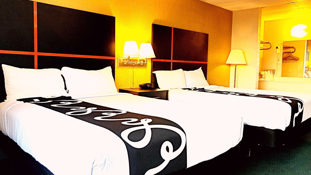 Photo of Others in Gadsden