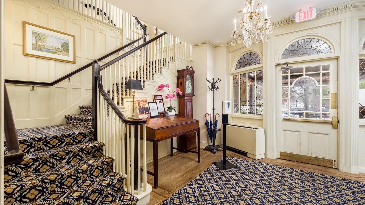 Photo of Others in Simsbury Center