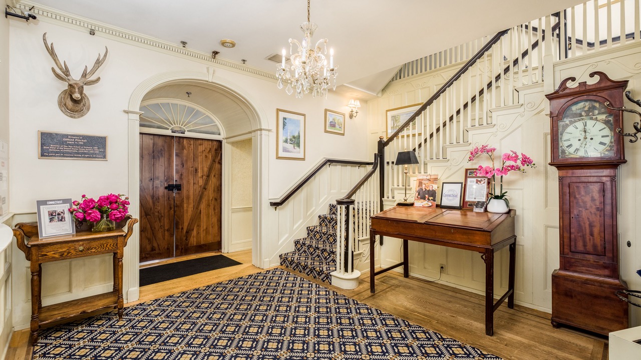 Photo of Others in Simsbury Center