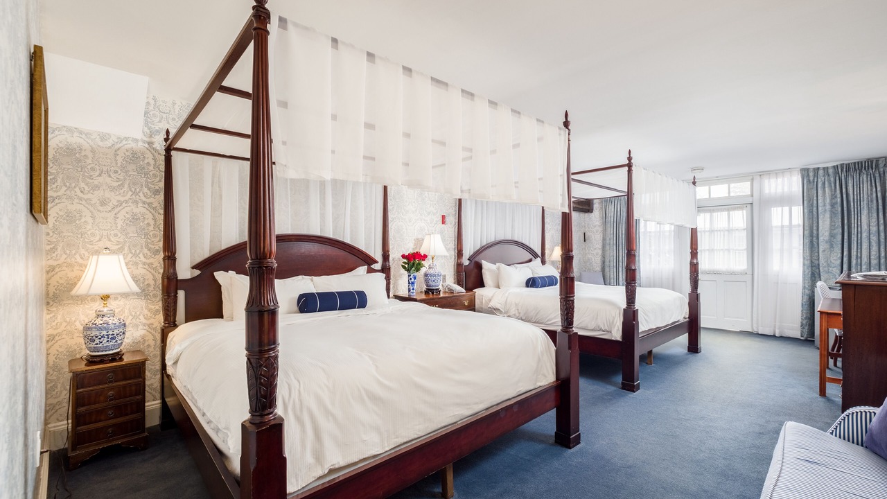 Photo of Bedroom in Simsbury Center