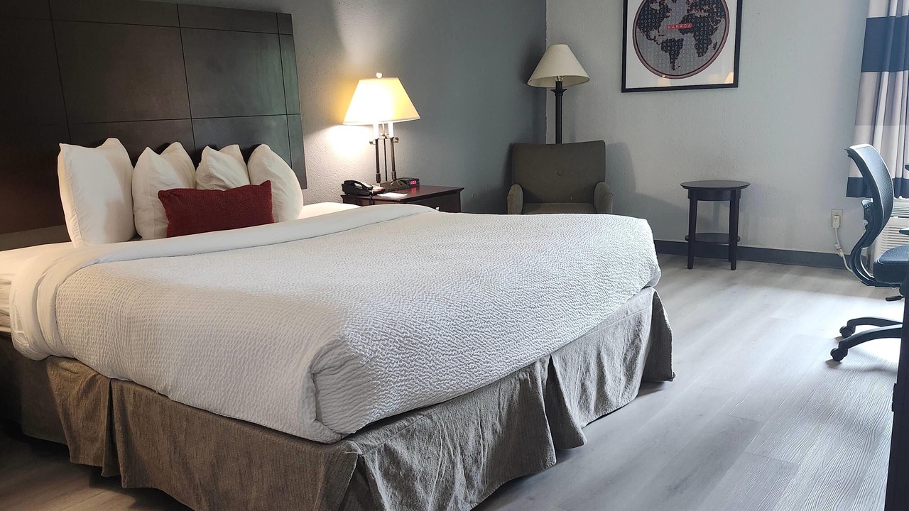 Photo of Bedroom in Luling