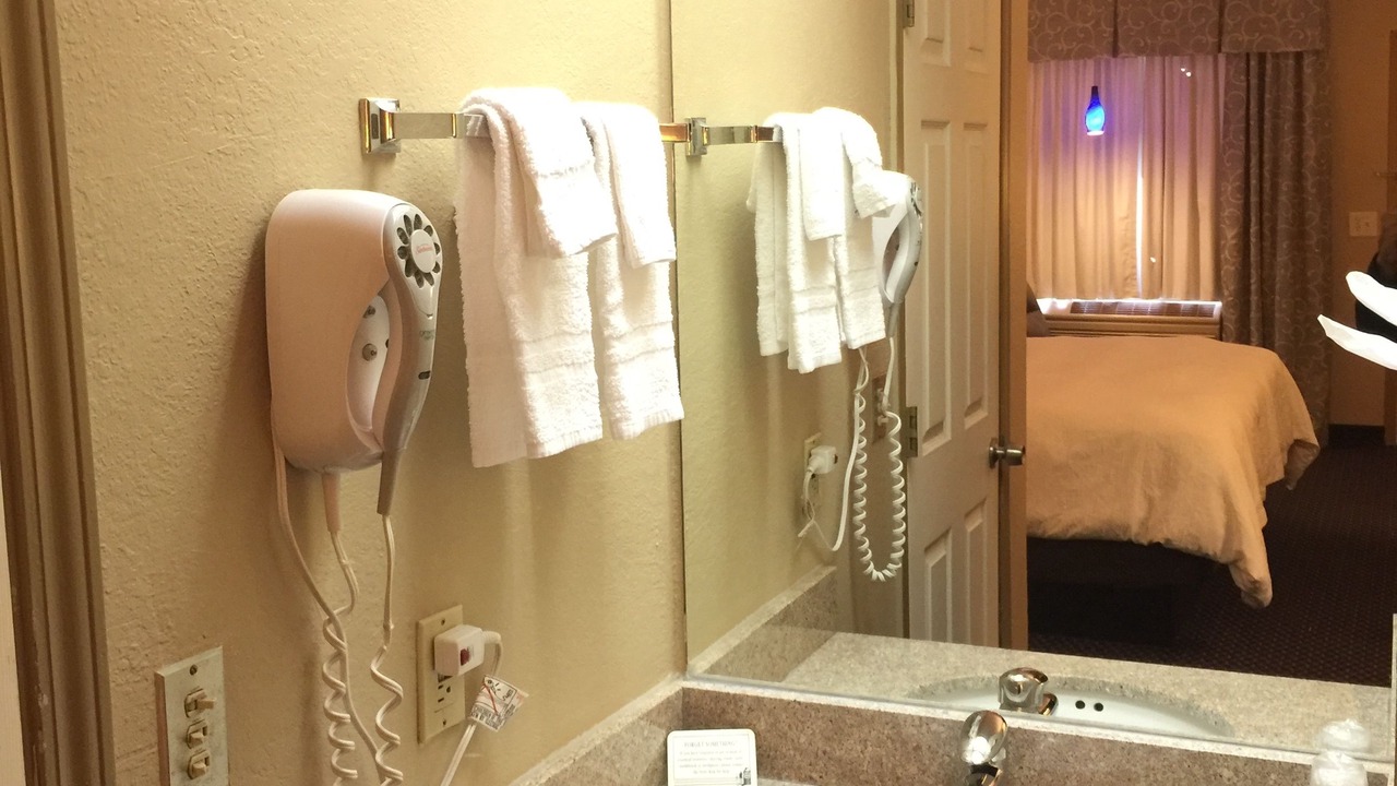 Photo of Bathroom in Garden City