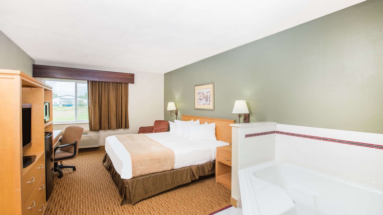 Photo of Bedroom in Spirit Lake