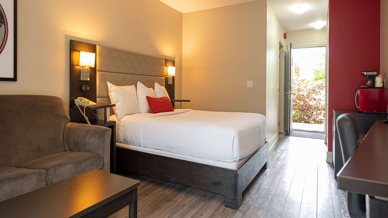 Photo of Bedroom in Ottawa Division