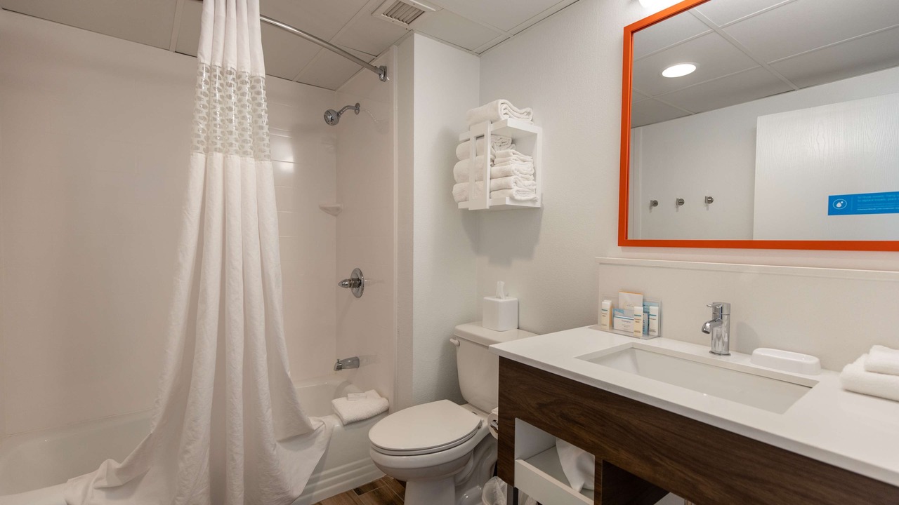 Photo of Bathroom in Kuttawa
